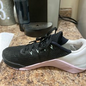 Mike Metcon Sneakers